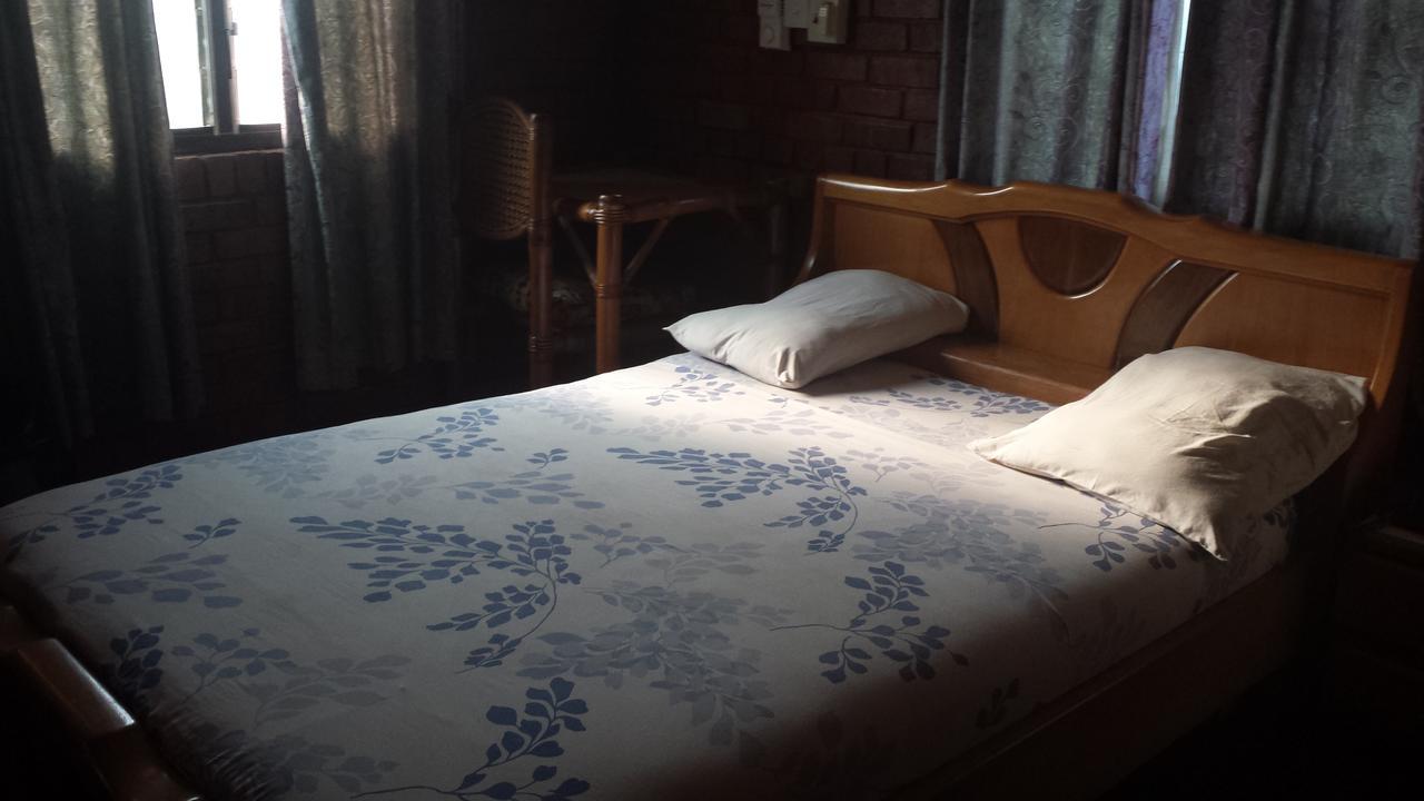 Joy Family Lodge Amasaman Quarto foto